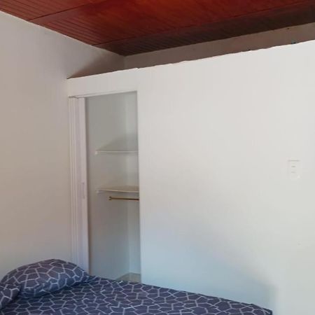 Hostal Arambulo Villavieja Εξωτερικό φωτογραφία
